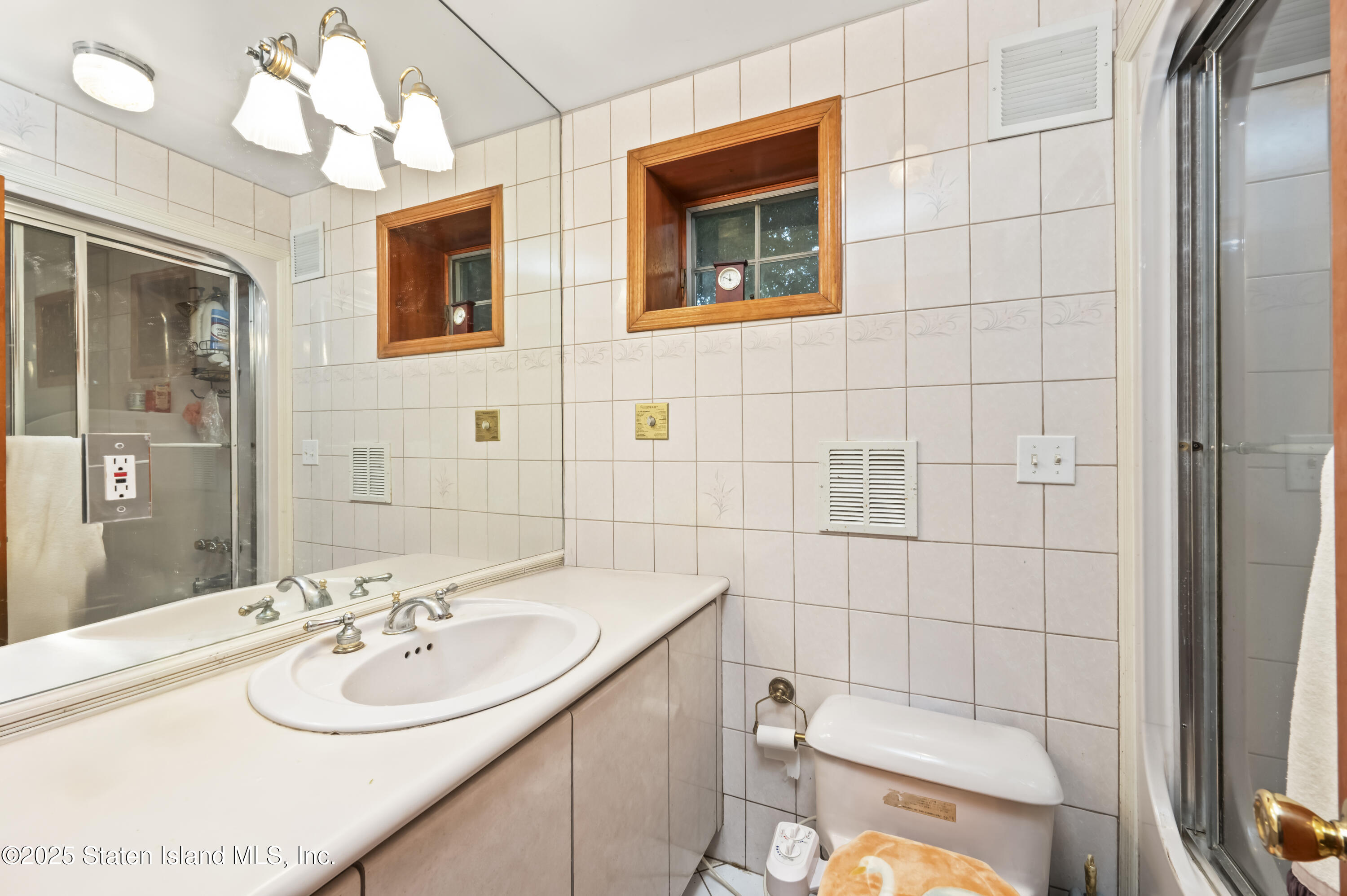 8 Tiberon Drive, Holmdel, New Jersey image 32