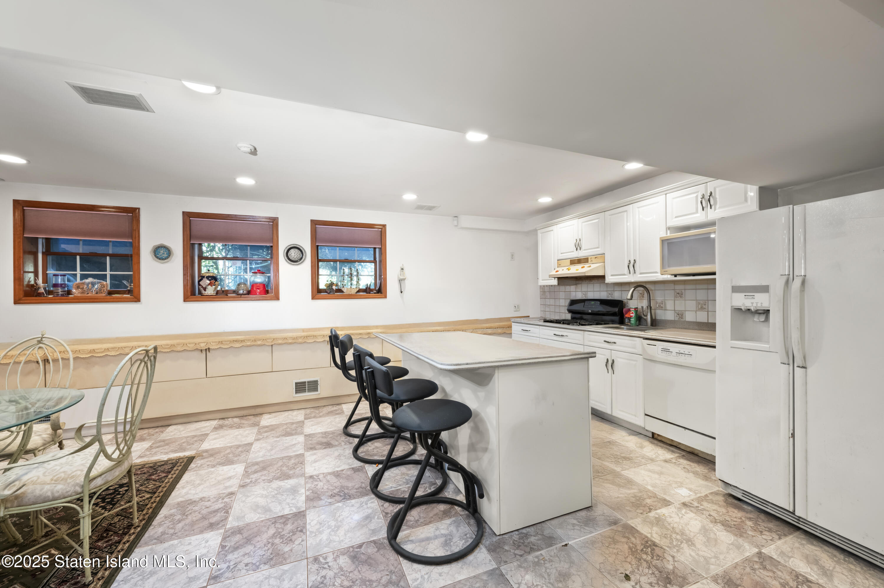 8 Tiberon Drive, Holmdel, New Jersey image 29