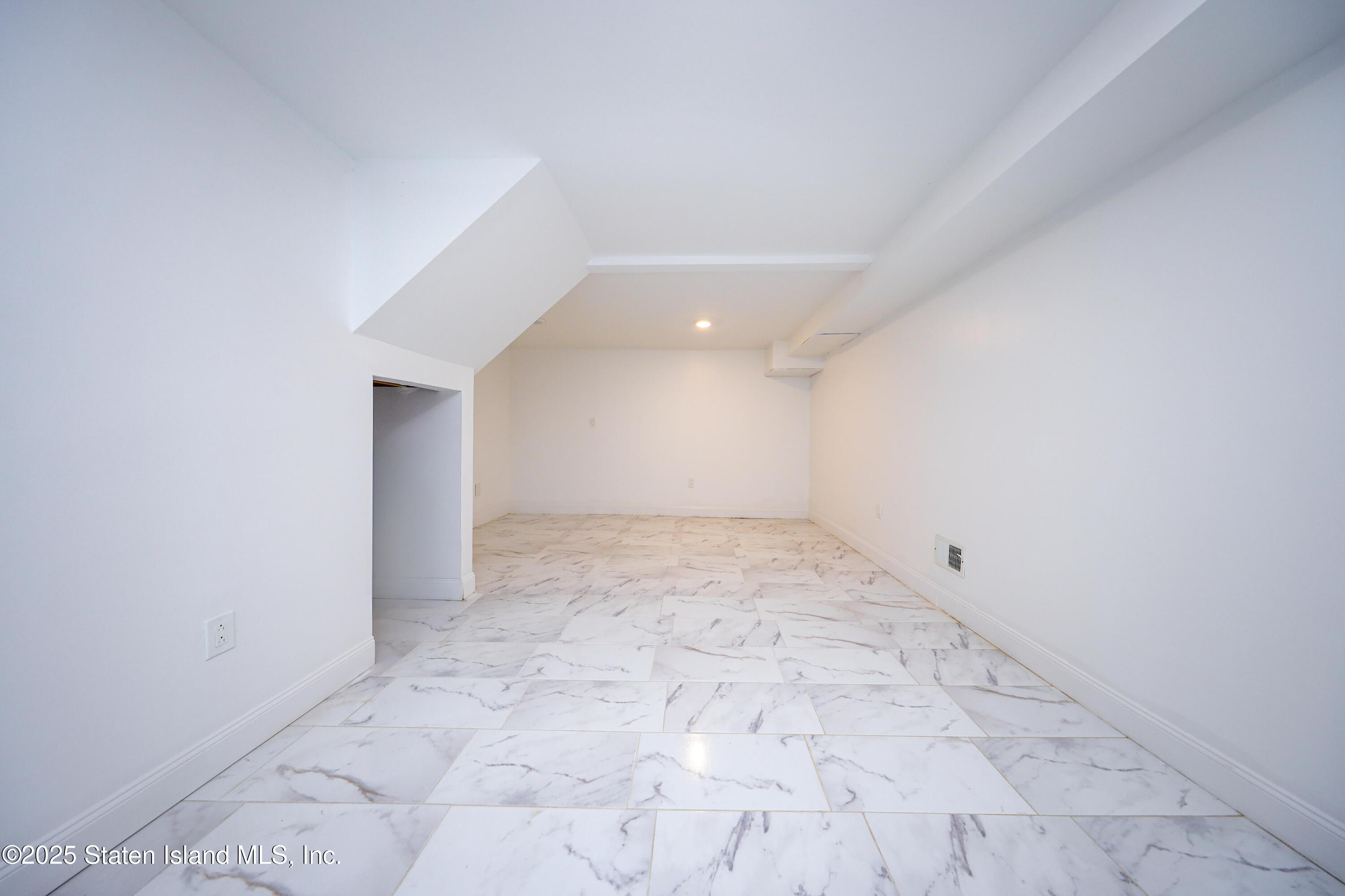 41 Chester Place, Staten Island, New York image 30