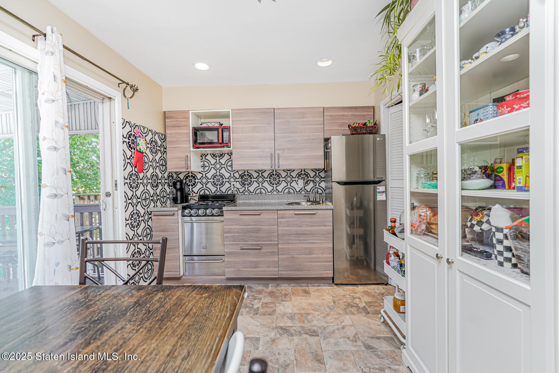 48 Robinson Avenue, Staten Island, New York image 8