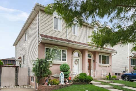 Photo of 78 Kennington Street, Staten Island, NY 10308 (MLS # 2604598)