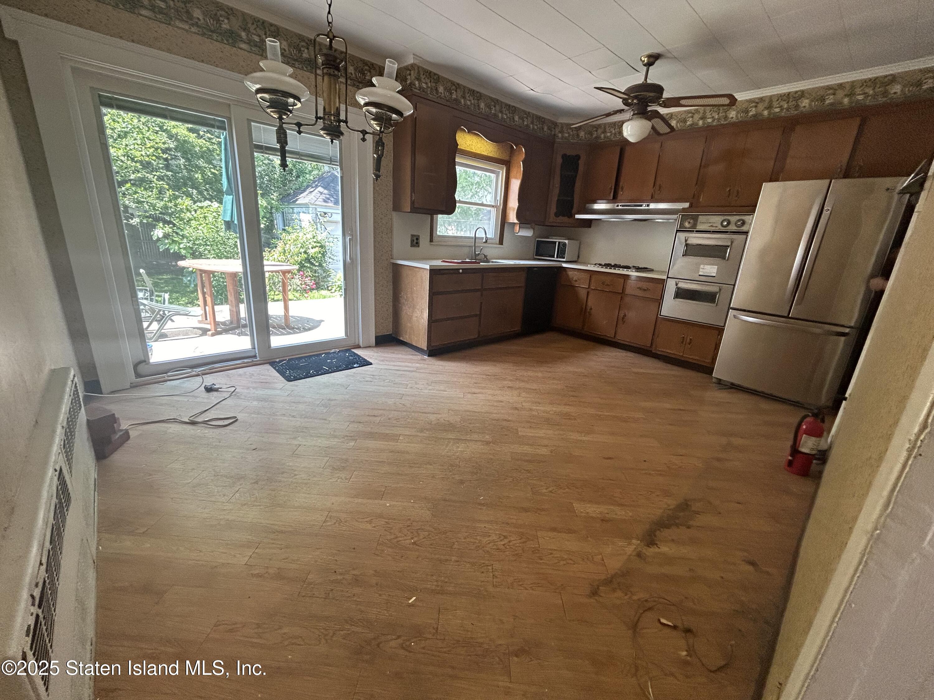 2390 E 21 Street, Brooklyn, New York image 9