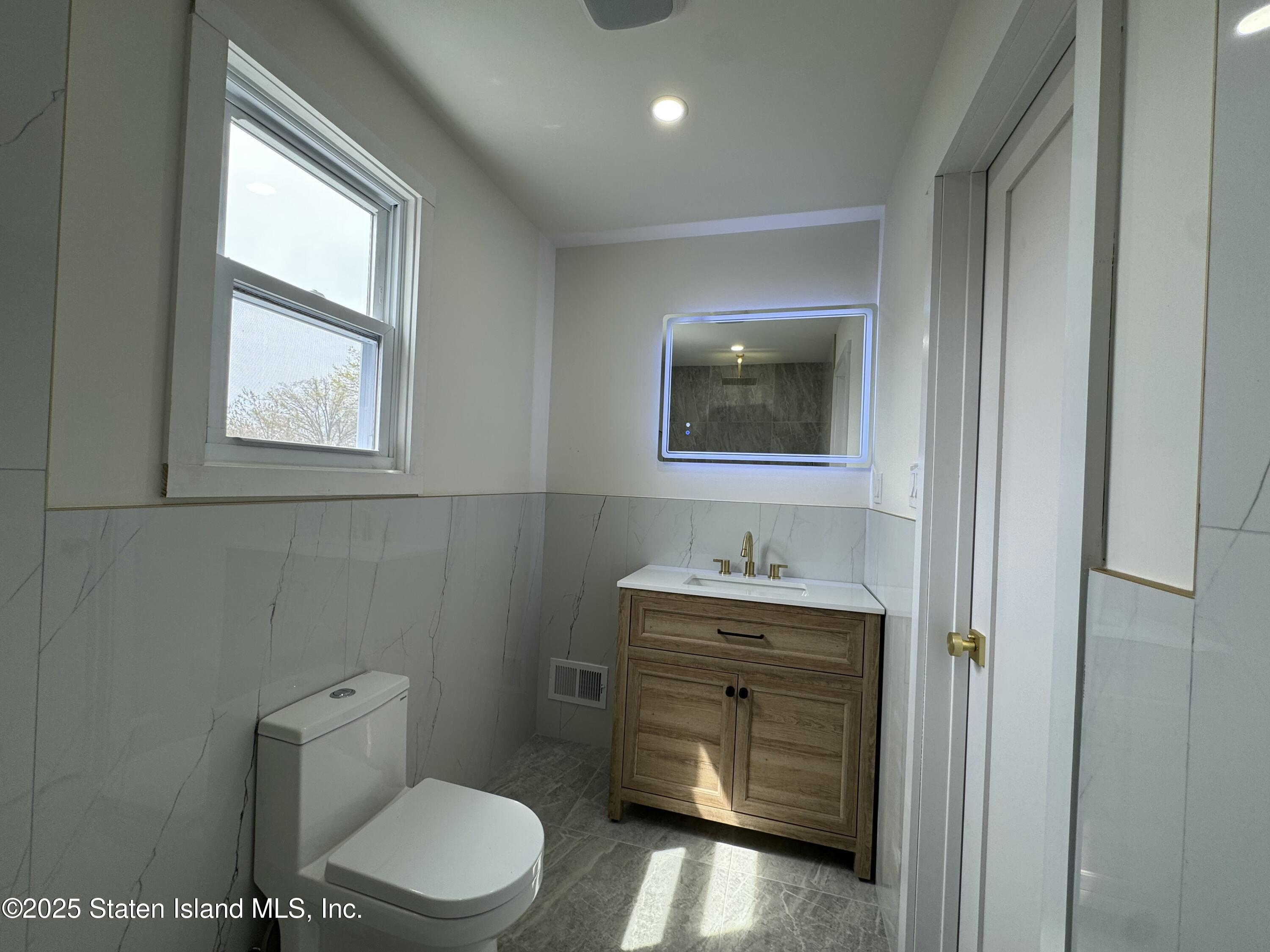 200 Potter Ave Ave, Staten Island, New York image 23