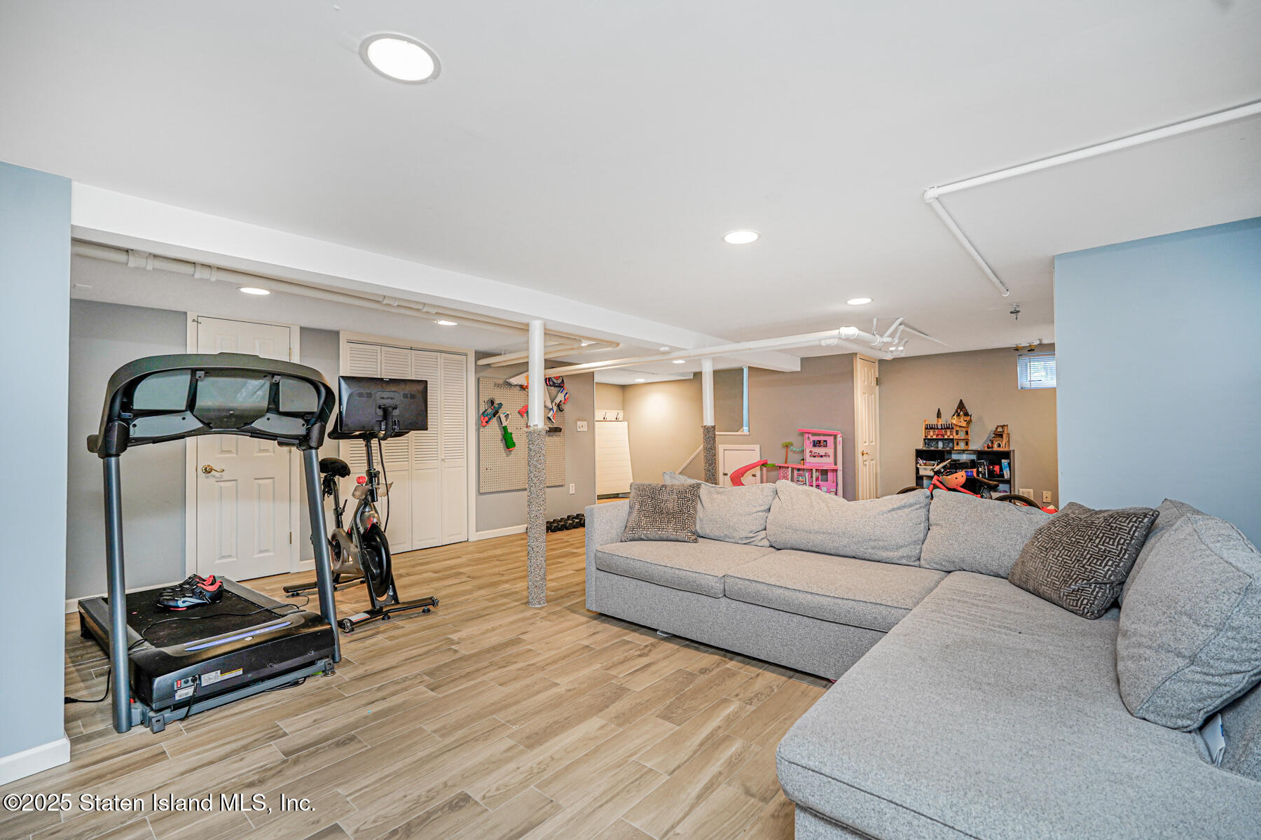 171 Keiber Court, Staten Island, New York image 30