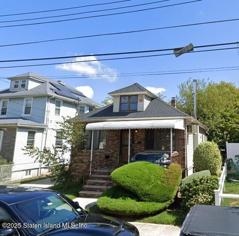 Photo of 53 Carmel Avenue, Staten Island, NY 10314 (MLS # 2503530)