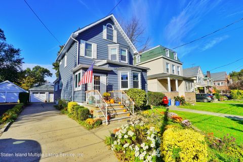 Photo of 400 Bement Avenue, Staten Island, NY 10310 (MLS # 1165143)