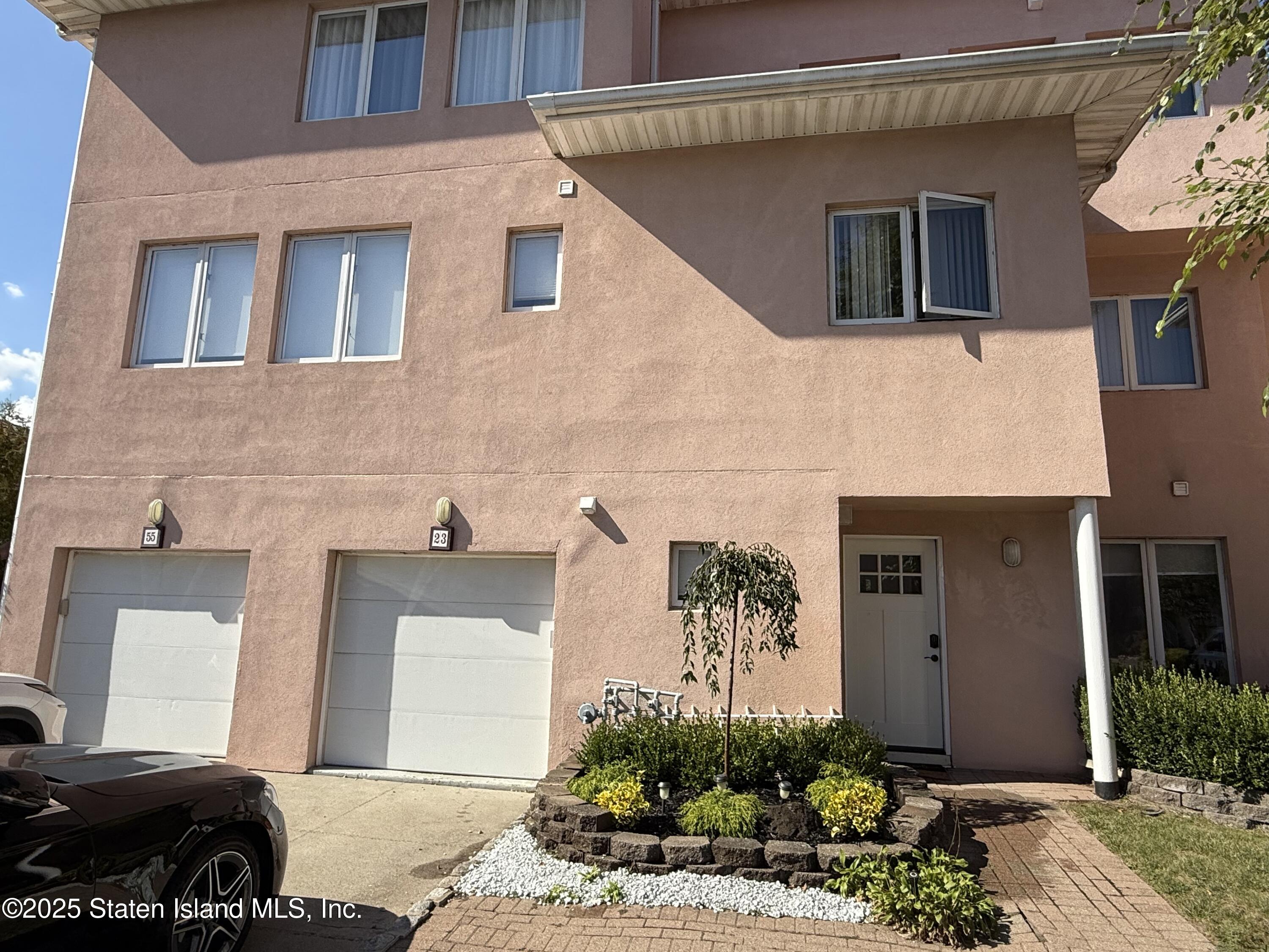 23 Harbour Court, Staten Island, New York image 3