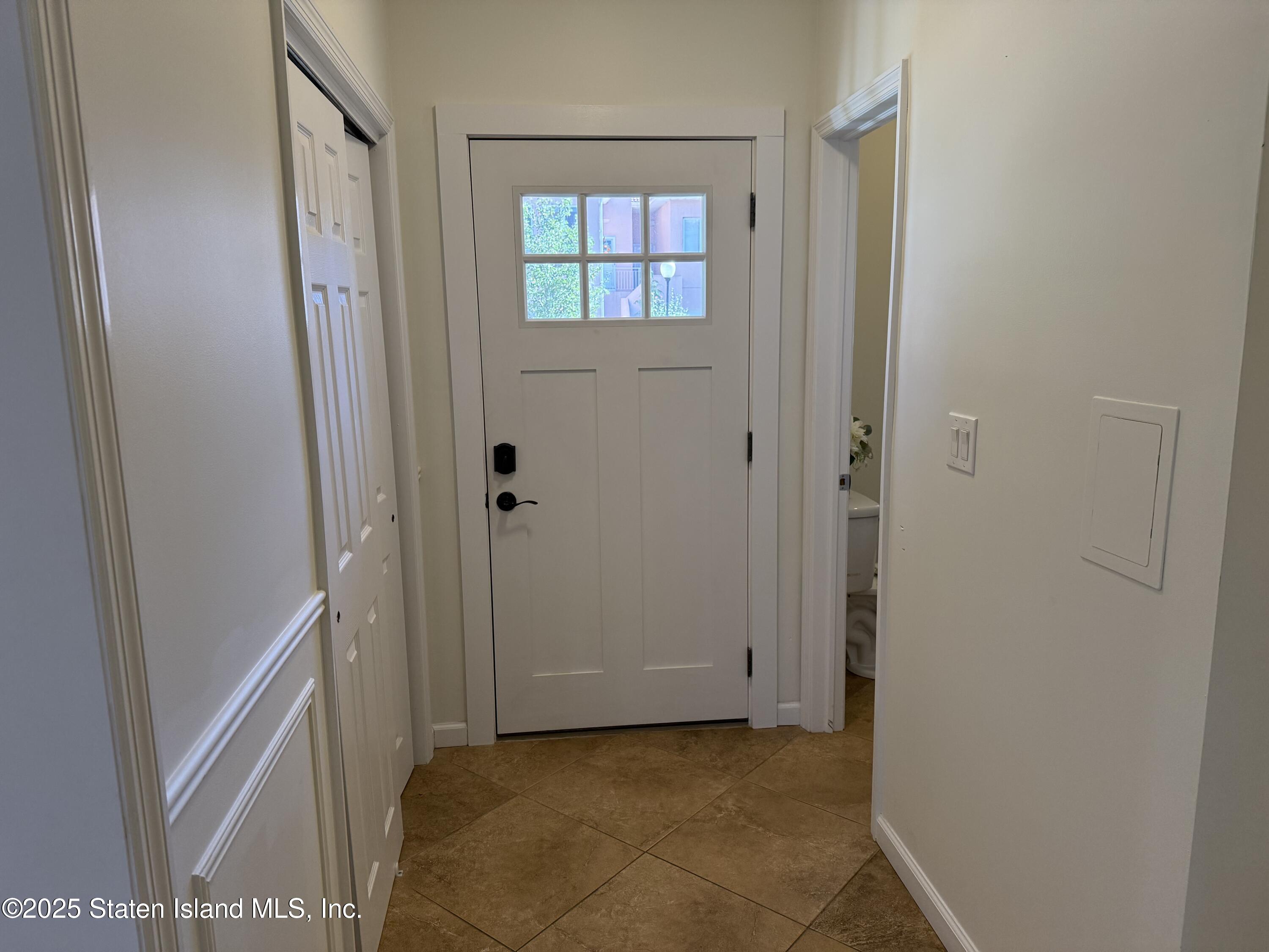 23 Harbour Court, Staten Island, New York image 5
