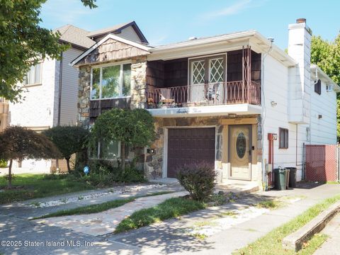 Photo of 73 Dawson Street, Staten Island, NY 10314 (MLS # 2500284)