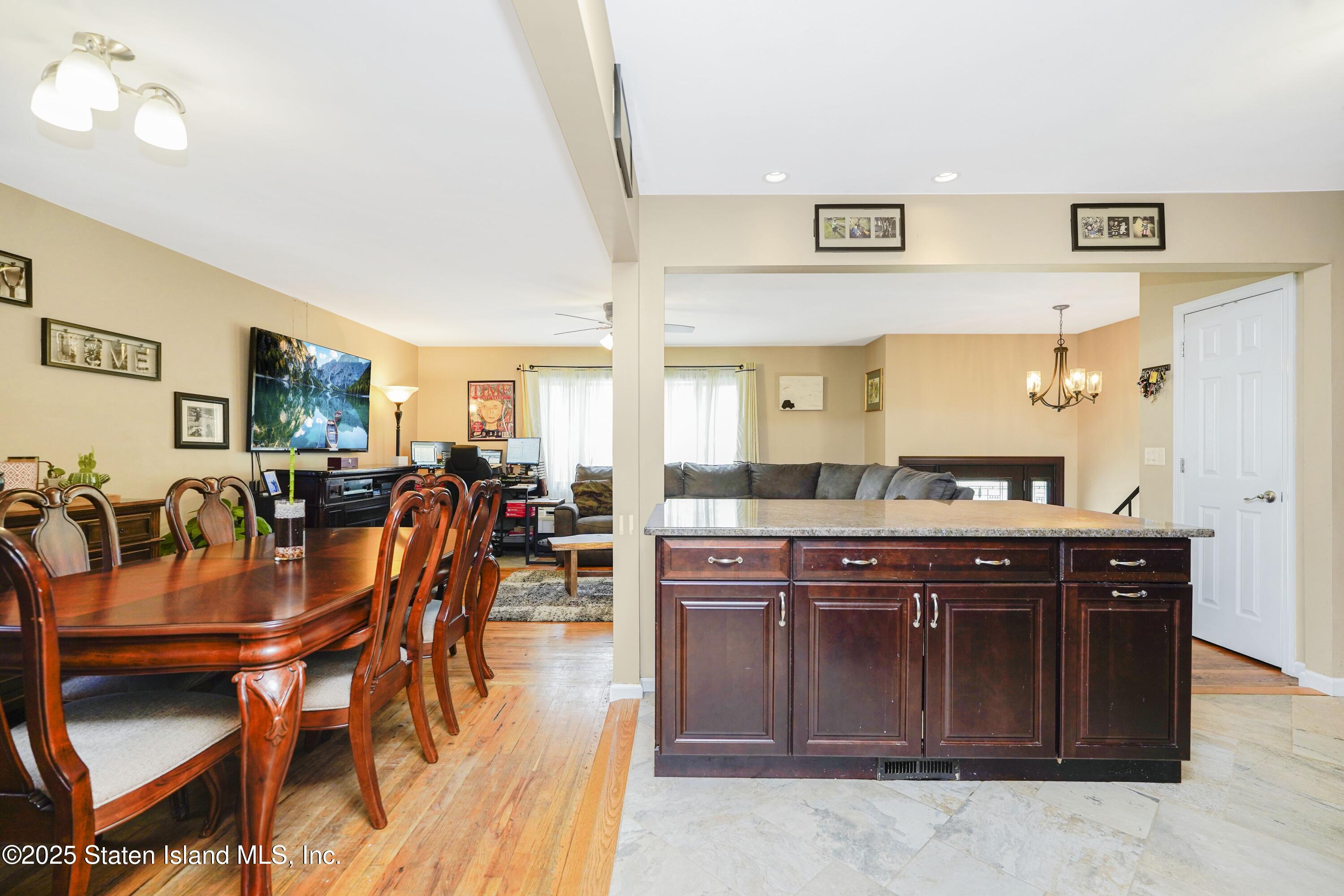 80 Valdemar Avenue, Staten Island, New York image 7