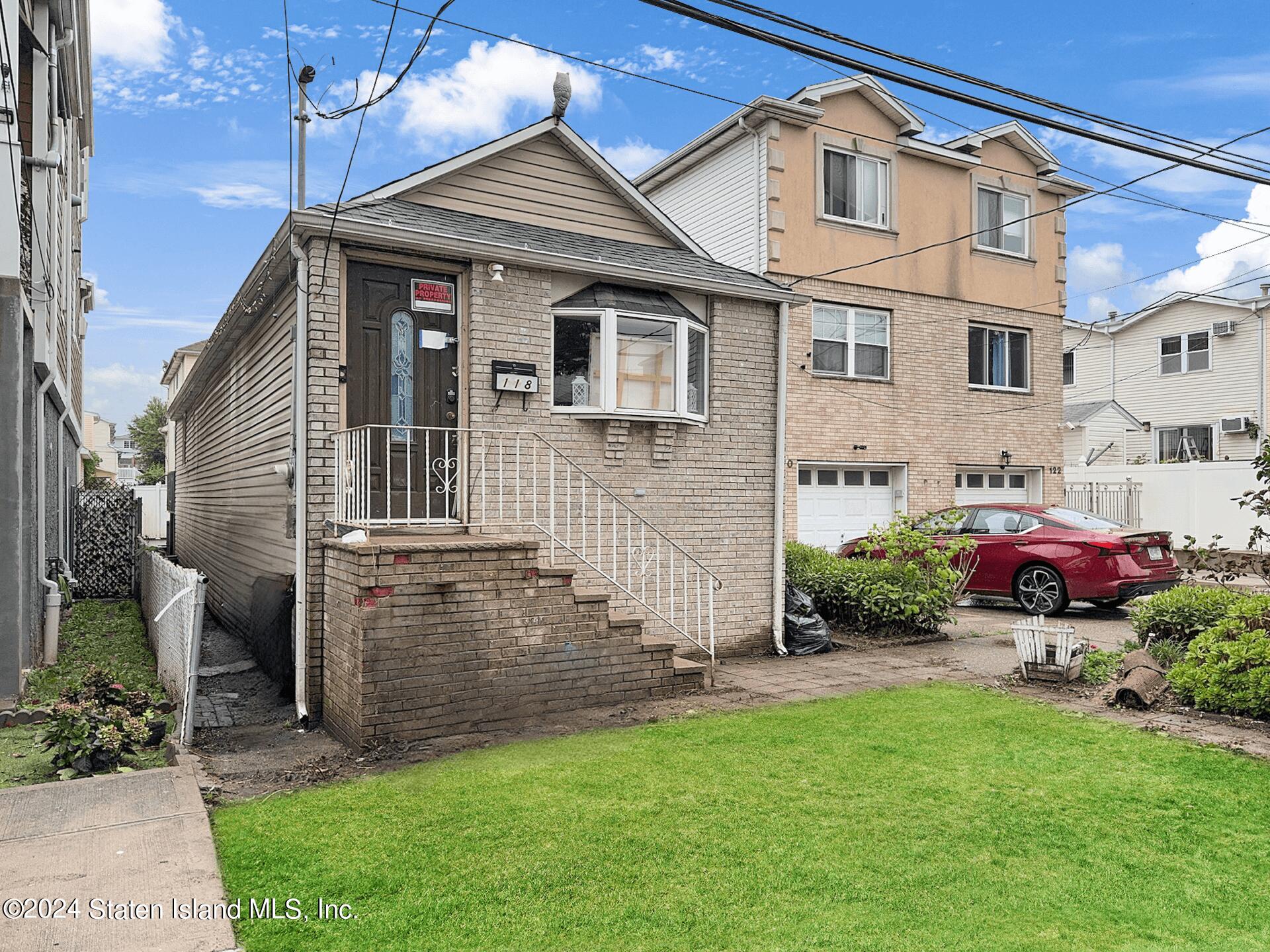 118 Baden Place, Staten Island, New York image 3