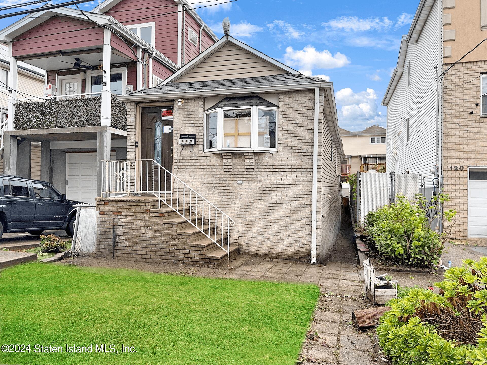 118 Baden Place, Staten Island, New York image 1