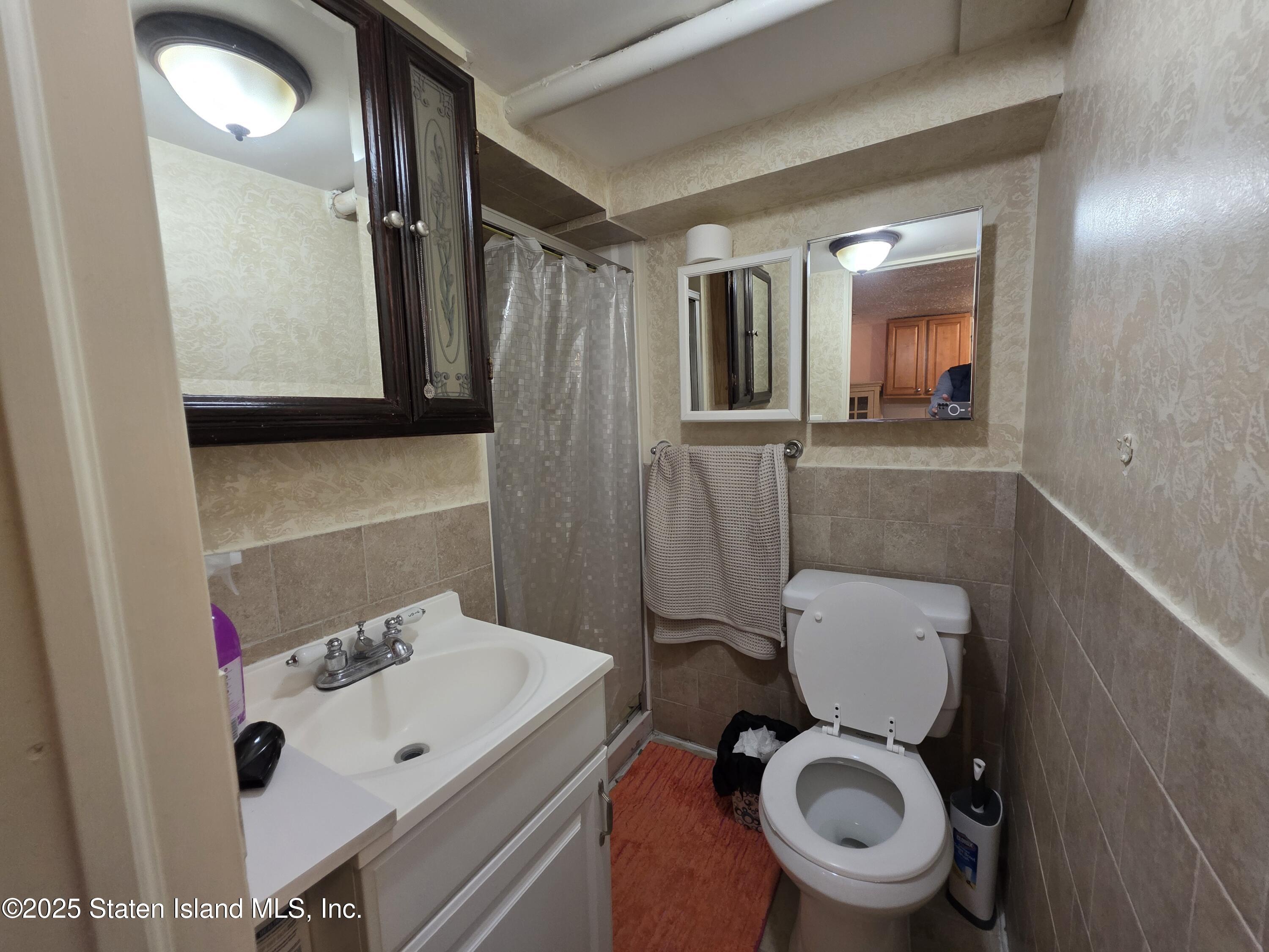 1956 N North Railroad Avenue, Staten Island, New York image 24