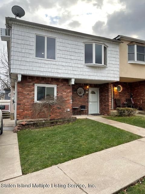 Photo of 149 Marisa Circle, Staten Island, NY 10309 (MLS # 2400628)