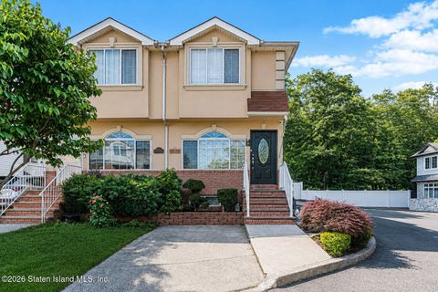 Photo of 80 Harris Lane, Staten Island, NY 10309 (MLS # 2603314)