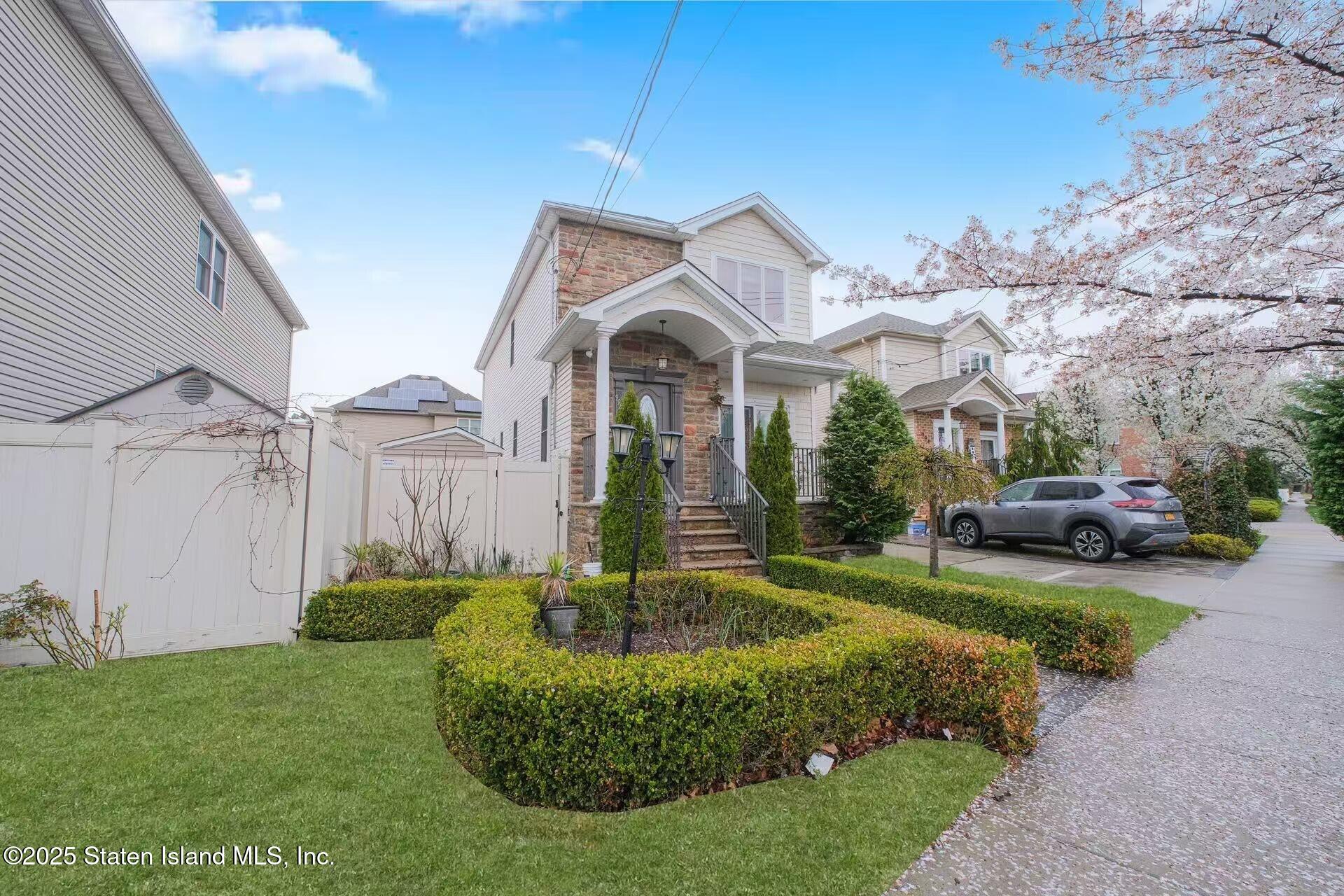 998 Annadale Road, Staten Island, New York image 2