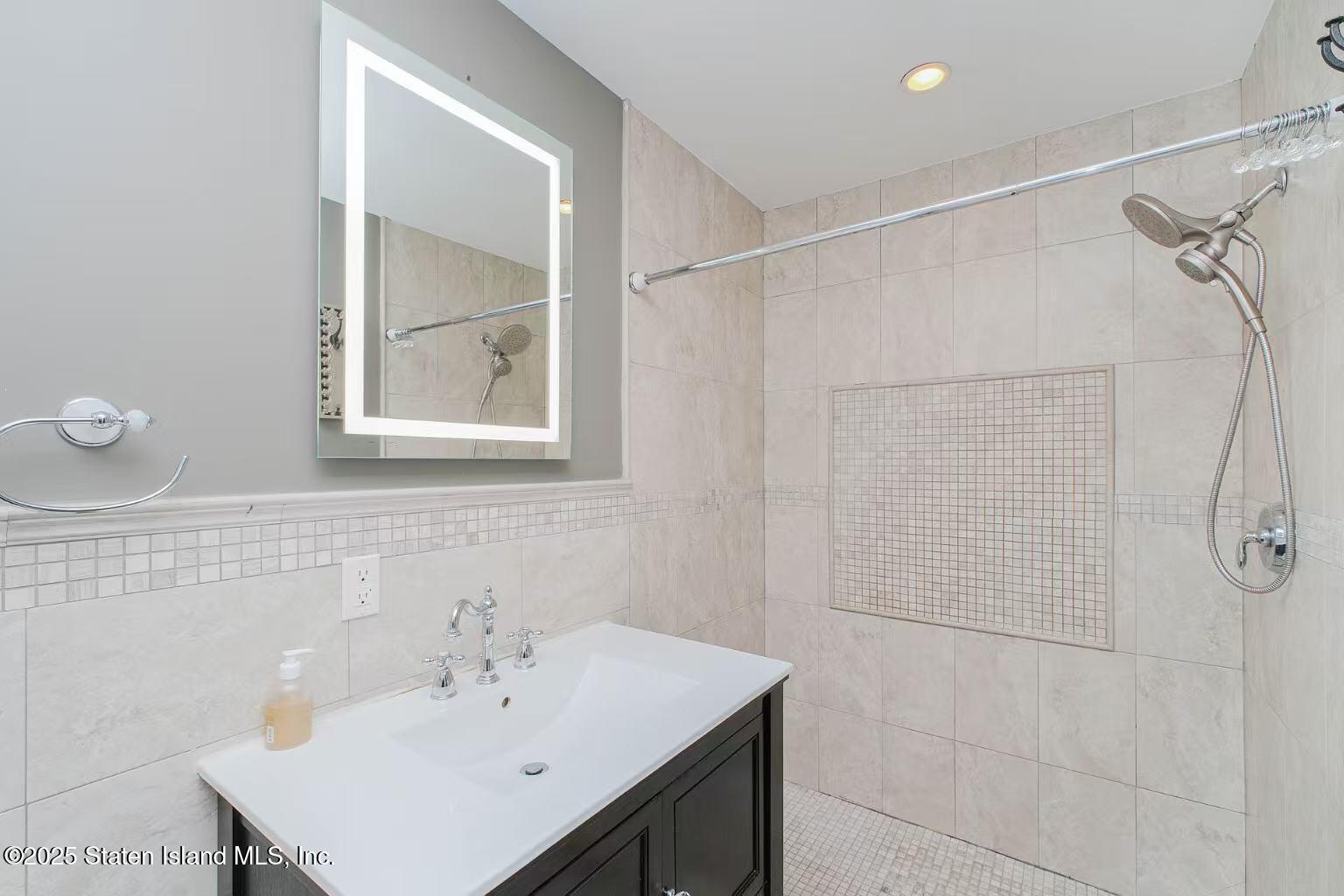 998 Annadale Road, Staten Island, New York image 7