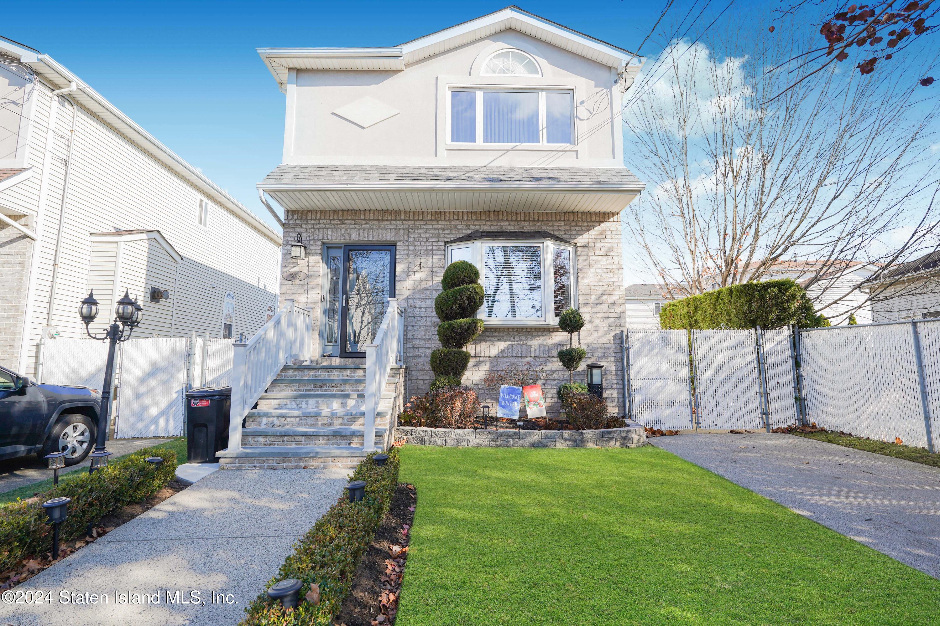 269 Fisher Avenue, Staten Island, New York image 1