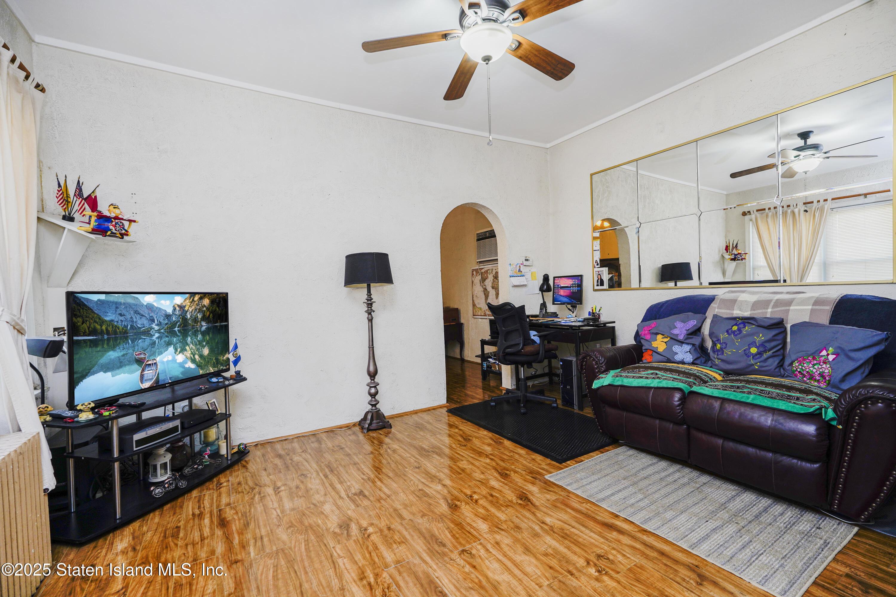 124 Hett Avenue, Staten Island, New York image 12