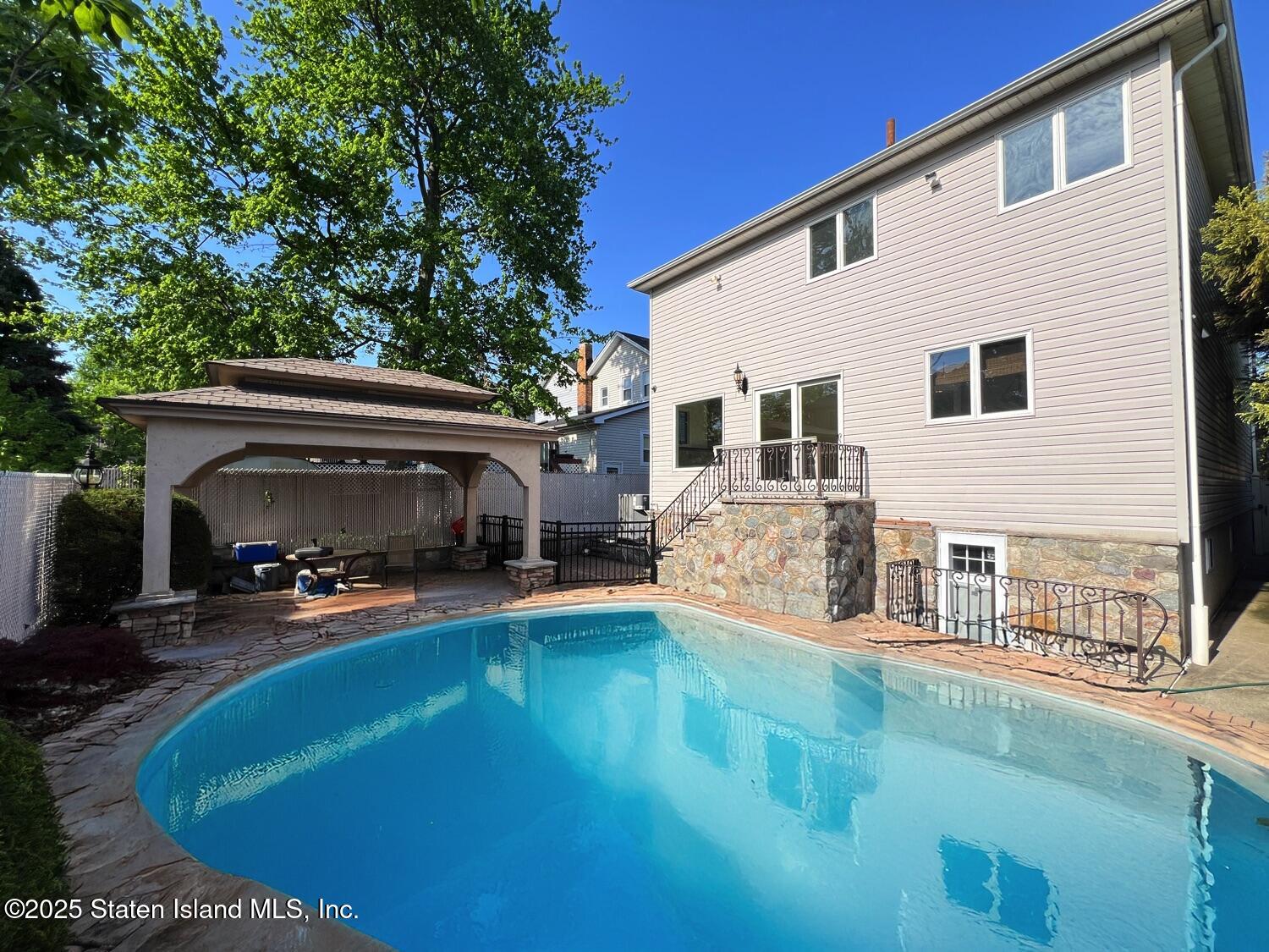526 Yetman Avenue, Staten Island, New York image 46