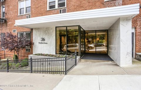 Photo of 36 Hamilton Avenue #3j, Staten Island, NY 10301 (MLS # 2506324) Photo of 36 Hamilton Avenue #3j, Staten Island, NY 10301 (MLS # 2506324)
