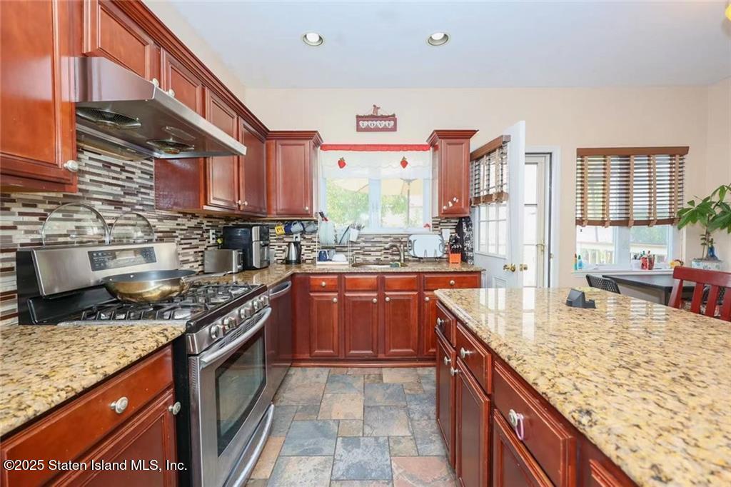 14 Colon Avenue, Staten Island, New York image 4