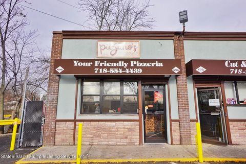 Photo of 896 Huguenot Avenue, Staten Island, NY 10312 (MLS # 1159840)