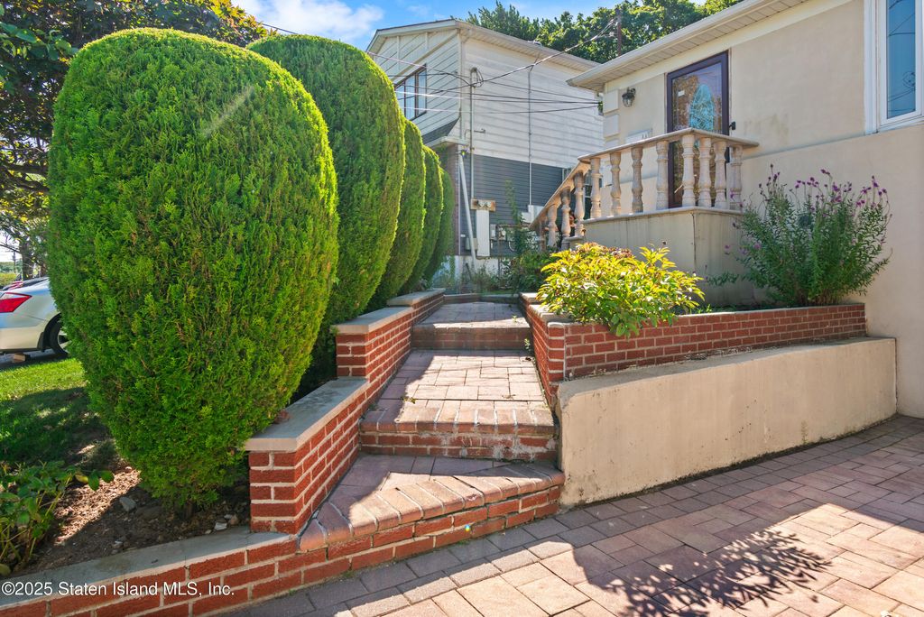 Photo of 44 Holden Boulevard, Staten Island, NY 10314 (MLS # 2505228)