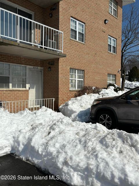 Photo of 85 Elmwood Park Drive #30, Staten Island, NY 10314 (MLS # 2600993)