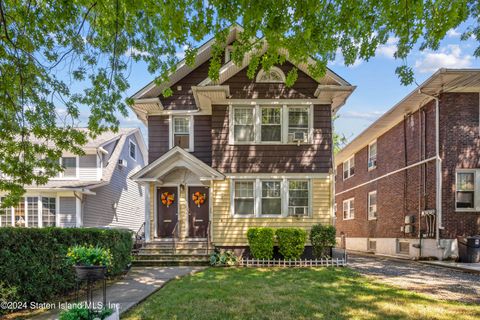 Photo of 453 Hoyt Avenue, Staten Island, NY 10301 (MLS # 2404040)