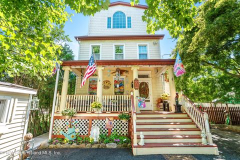 Photo of 271 Lafayette Avenue, Staten Island, NY 10301 (MLS # 2403882)