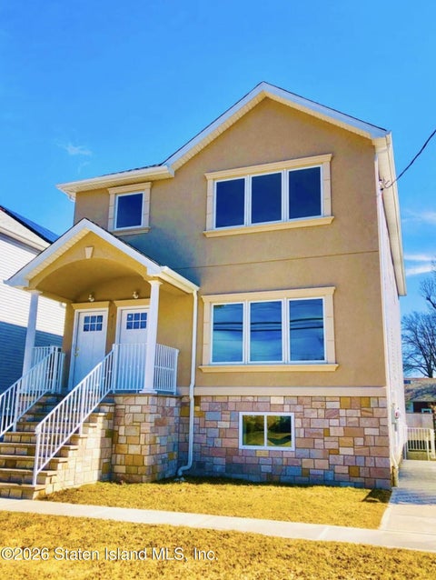 Apartment For Rent - 461 Stewart Avenue #2<br/> Richmond County, Staten Island, NY 10314