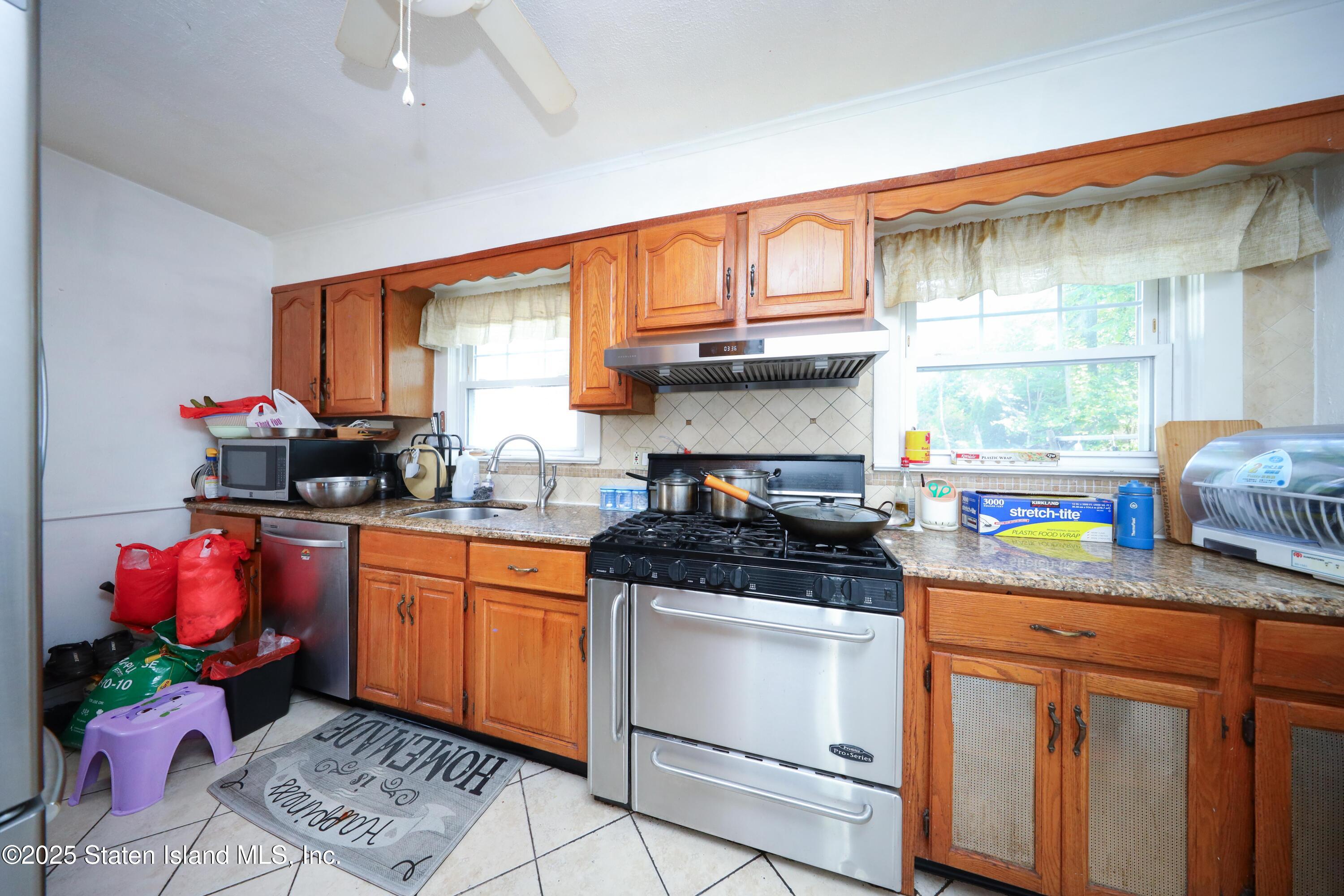 50 Glenwood Avenue, Staten Island, New York image 6