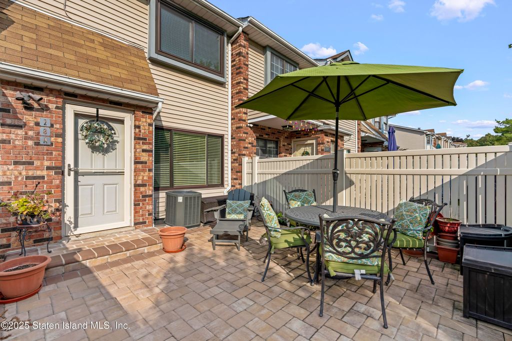 Photo of 28 Mcdivitt Ave #11, Staten Island, NY 10314 (MLS # 2505378)