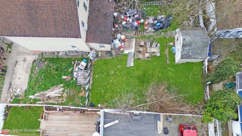 Photo of 0 Richmond Road, Staten Island, NY 10304 (MLS # 1161398)
