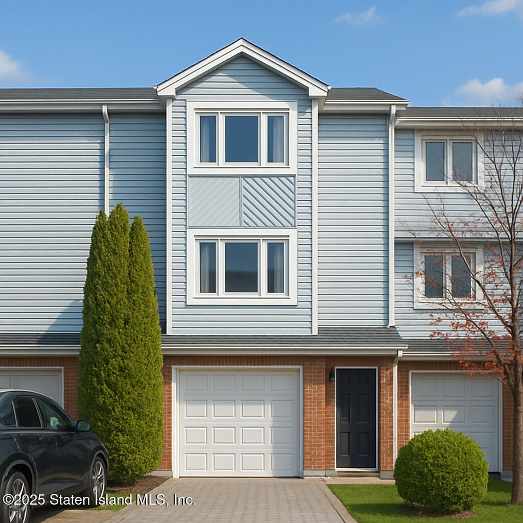 Photo of 45 Pembrook Loop, Staten Island, NY 10309 (MLS # 2506566)