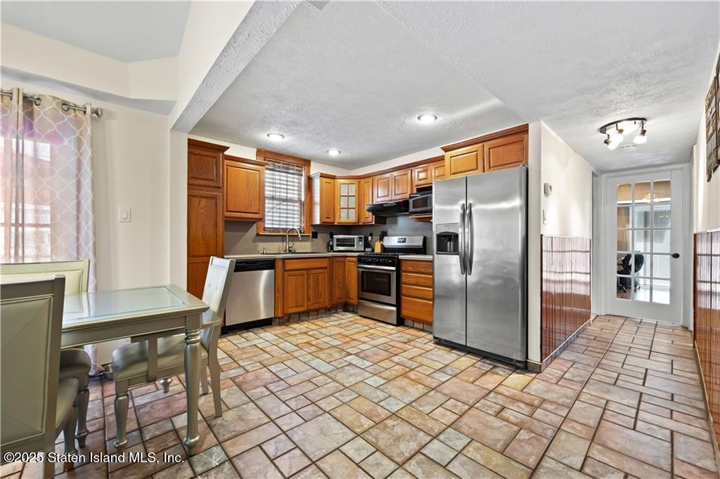 1182 Arthur Kill Road, Staten Island, New York image 9