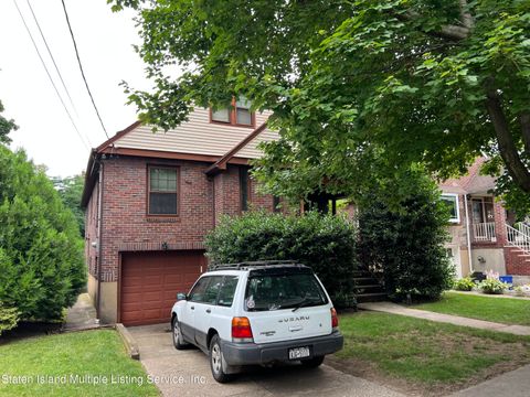 Photo of 161 Oakland Avenue, Staten Island, NY 10310 (MLS # 1163020)