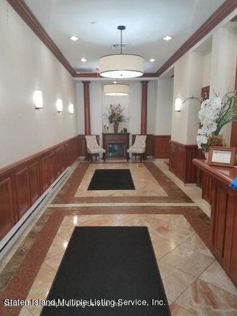 Photo of 155 Bay Street #4f, Staten Island, NY 10301 (MLS # 1155643)