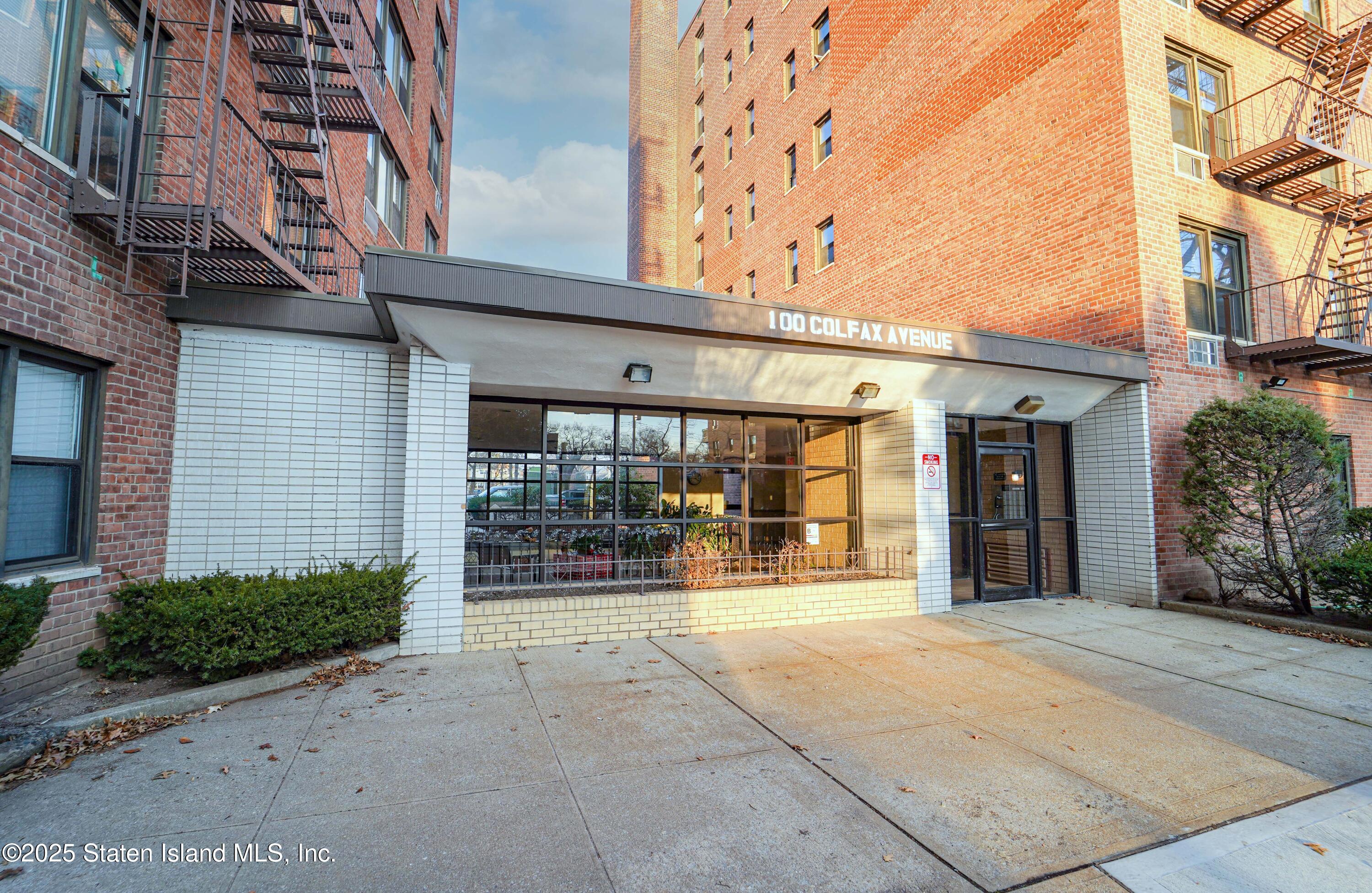 100 Colfax Avenue #5L, Staten Island, New York image 1