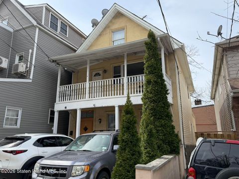 Multifamily For Sale - 256 Westervelt Avenue<br/> Staten Island, NY 10301