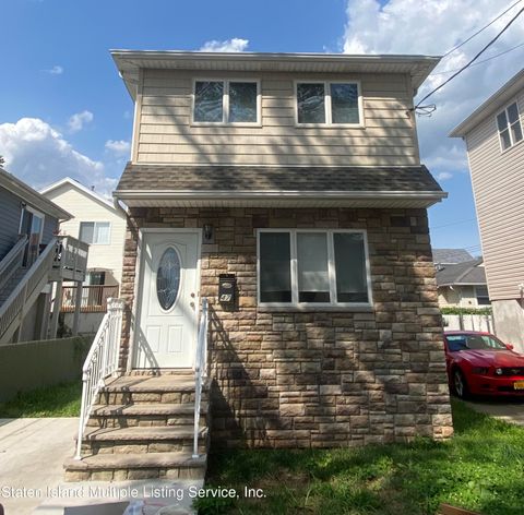 Photo of 47 Topping Street, Staten Island, NY 10306 (MLS # 1163478)