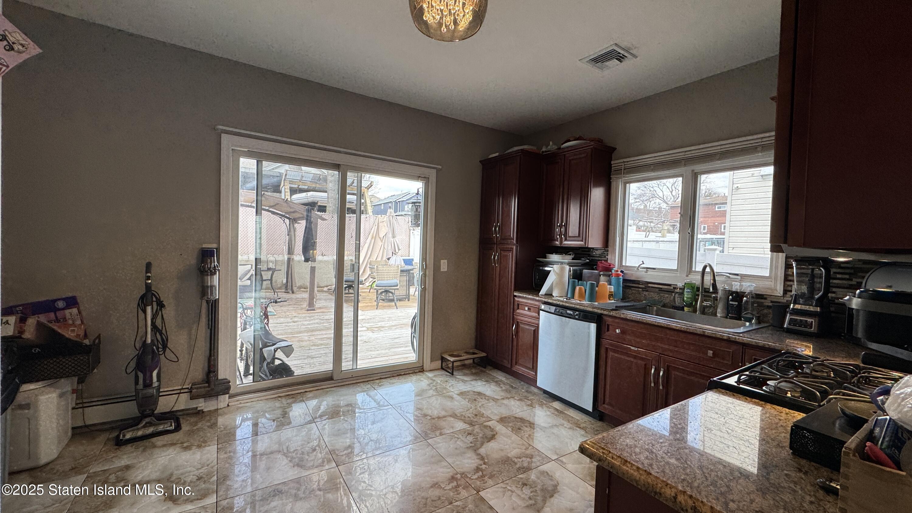 25 Palisade Street, Staten Island, New York image 8