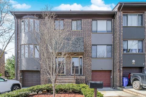 Photo of 97 Dogwood Lane, Staten Island, NY 10305 (MLS # 2601867)