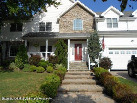 Photo of 47 Hawley Avenue, Staten Island, NY 10312 (MLS # 1156047)