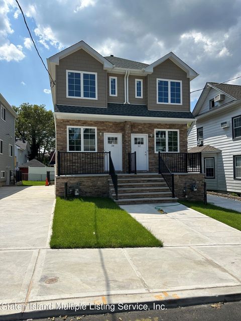 Photo of 32 Mountainview Avenue, Staten Island, NY 10314 (MLS # 1163522)