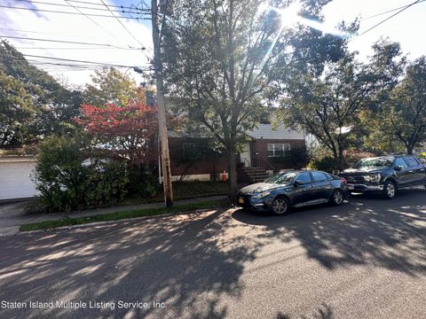 Photo of 259 Sharpe Avenue, Staten Island, NY 10302 (MLS # 1165030)