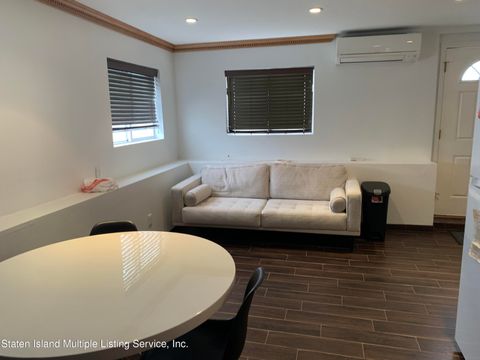 Photo of 354 Albourne Avenue #1, Staten Island, NY 10309 (MLS # 1158298)