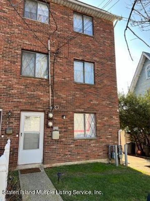 Photo of 160 Marion Street, Staten Island, NY 10310 (MLS # 1159532)