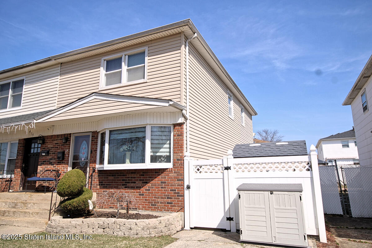 411 Ridgecrest Avenue, Staten Island, New York image 2